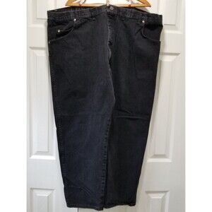 Wrangler rugged wear 50x28 black jeans 35002OB